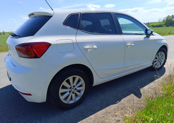 Seat Ibiza cena 43500 przebieg: 63000, rok produkcji 2018 z Słupsk małe 704